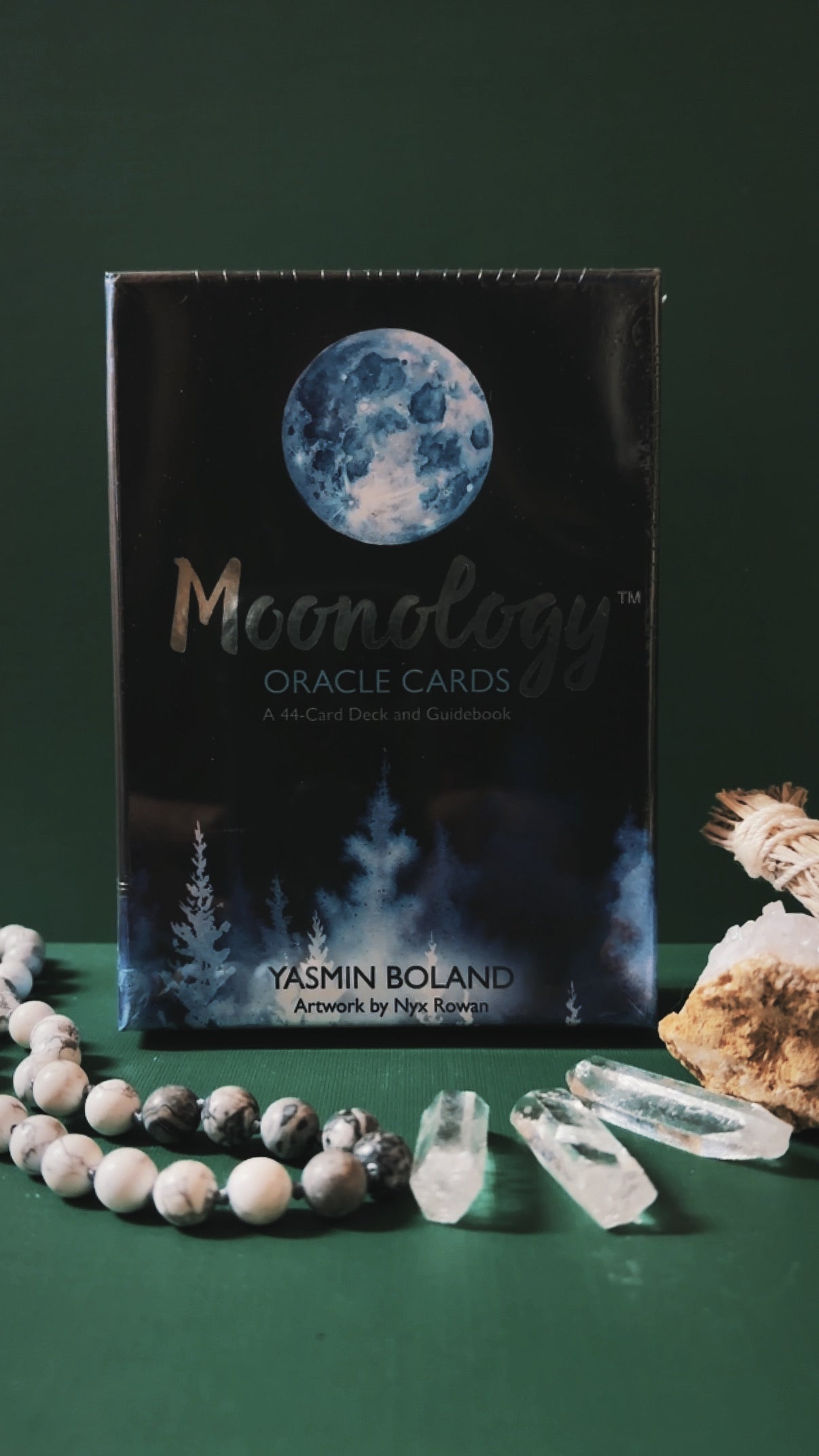 Moonology Oracle Cards – A 44-Card Deck & Guidebook
