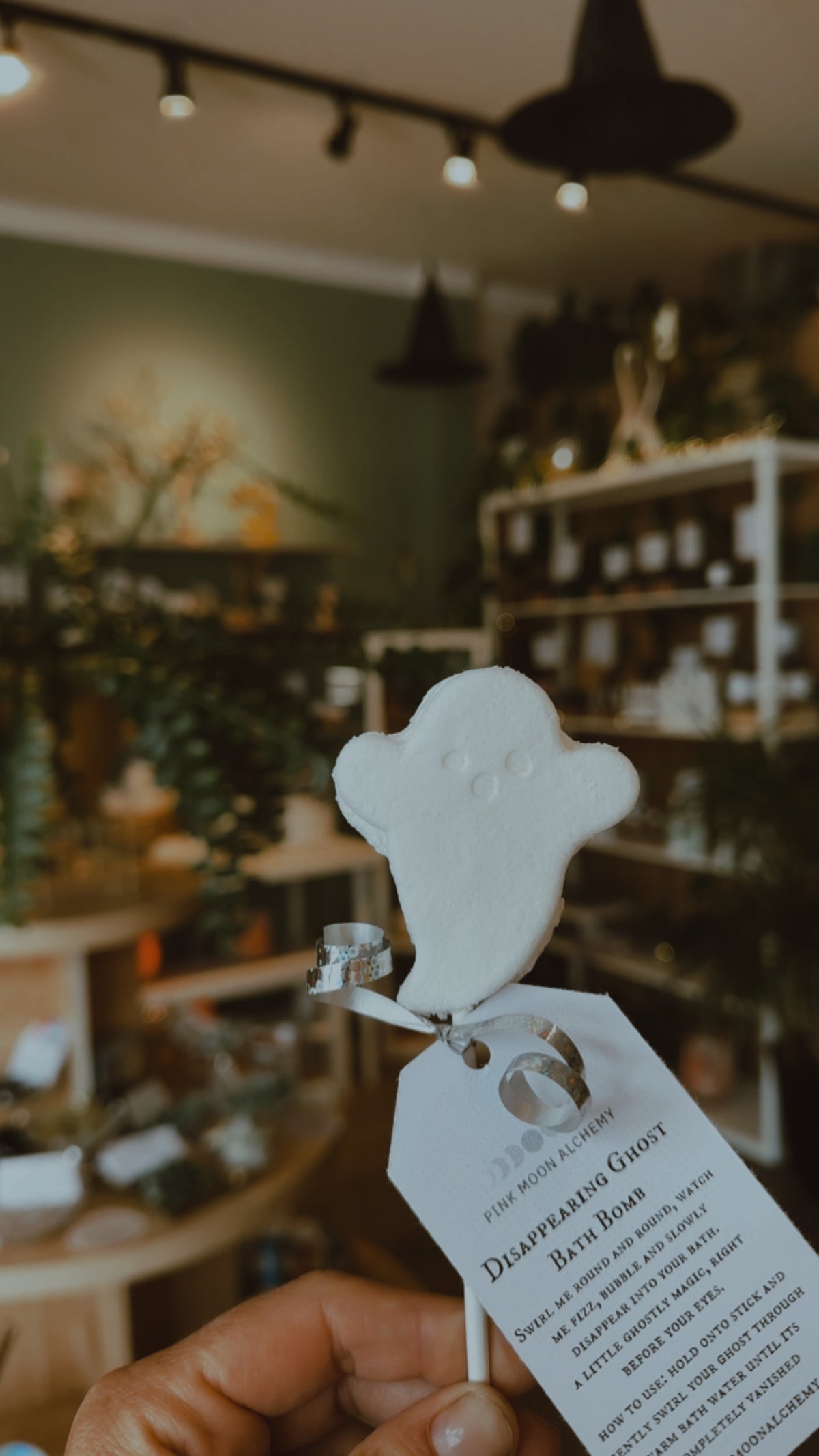 Disappearing Ghost Bath Bomb