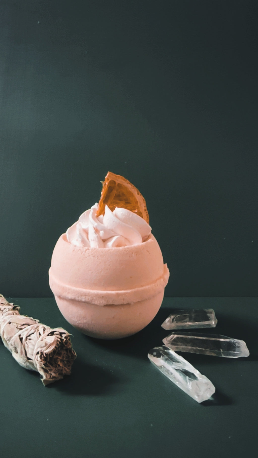 Golden Glow Bath Bomb - Orange Cardamom