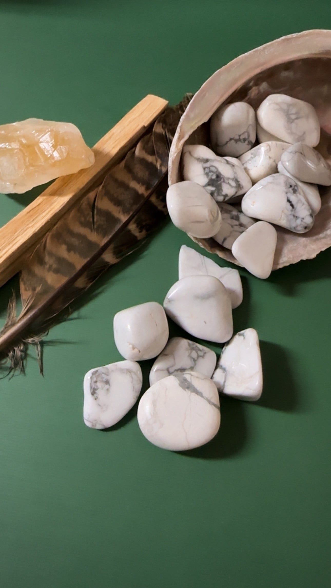 Howlite — Soft Calm • Moon-Mind • Spirit Whisper