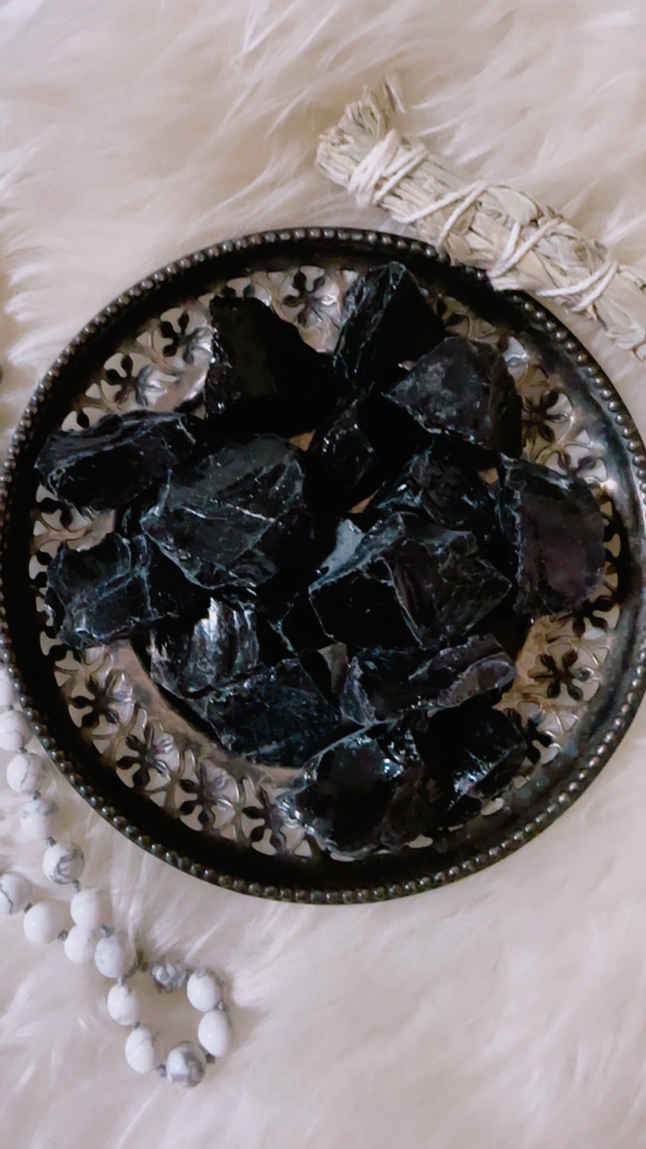 Raw Black Obsidian — Protection • Deep Clearing • Rooted Strength