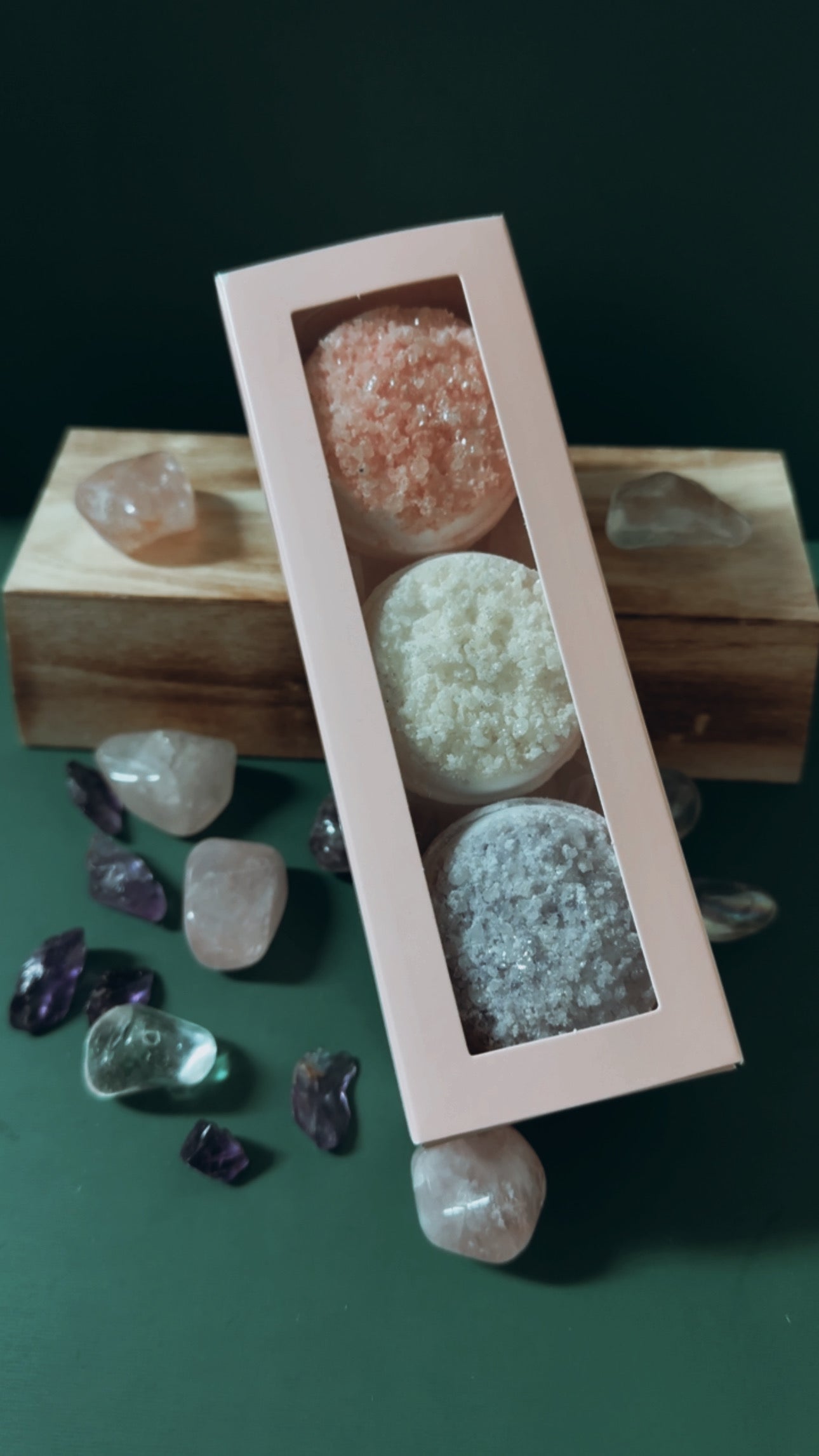 Geode Bath Bomb Gift Set – Crystal-Infused Rituals for Love, Clarity & Calm