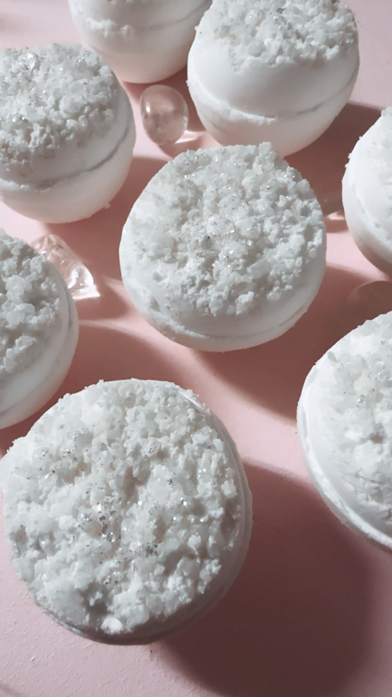 Clear Quartz White Geode Bath Bomb – Clarity, Light & Fresh Energy