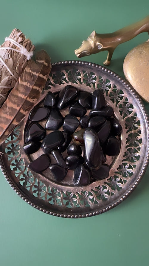 Apache Tears Obsidian
Protection • Emotional Healing • Gentle Release