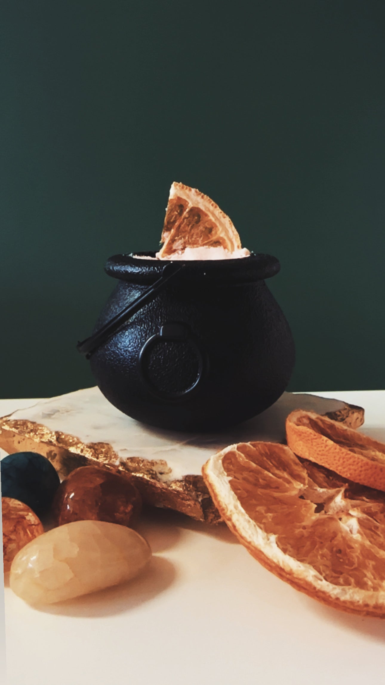 Crystal Cauldron - Foaming Bath Bomb